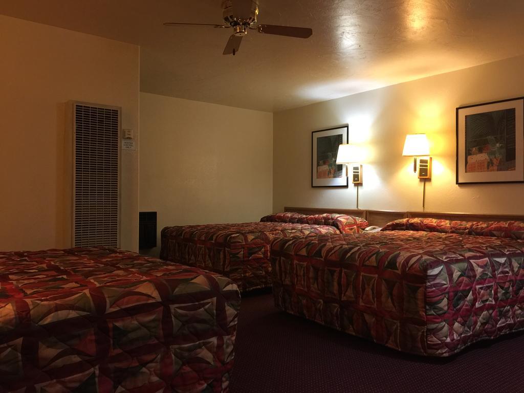 Kiva Motel Шоу-Лоу Экстерьер фото